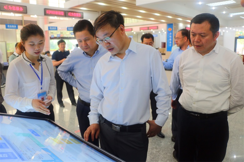 ��������ͬ����Ժ�����������궽�顰�Źܷ����ĸ﹤��